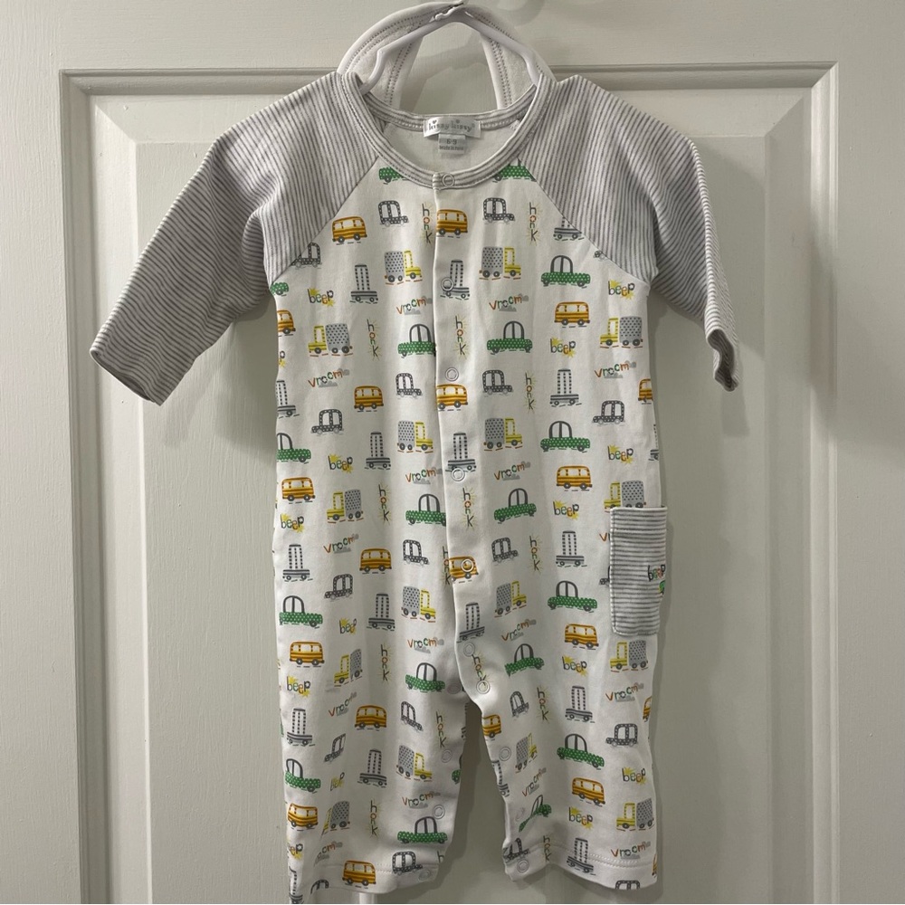 Kissy kissy romper and bib